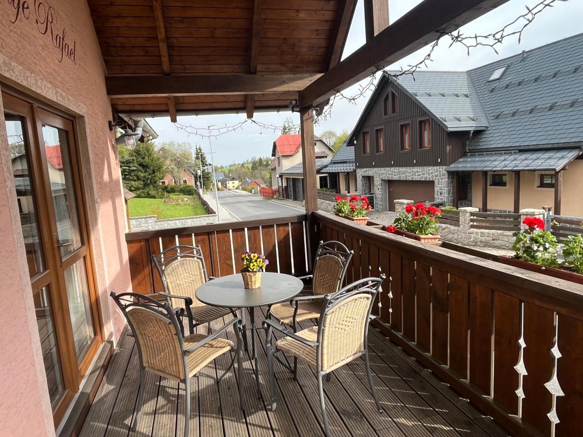 Rodinne Apartmany Rafael Bedrichov Extérieur photo